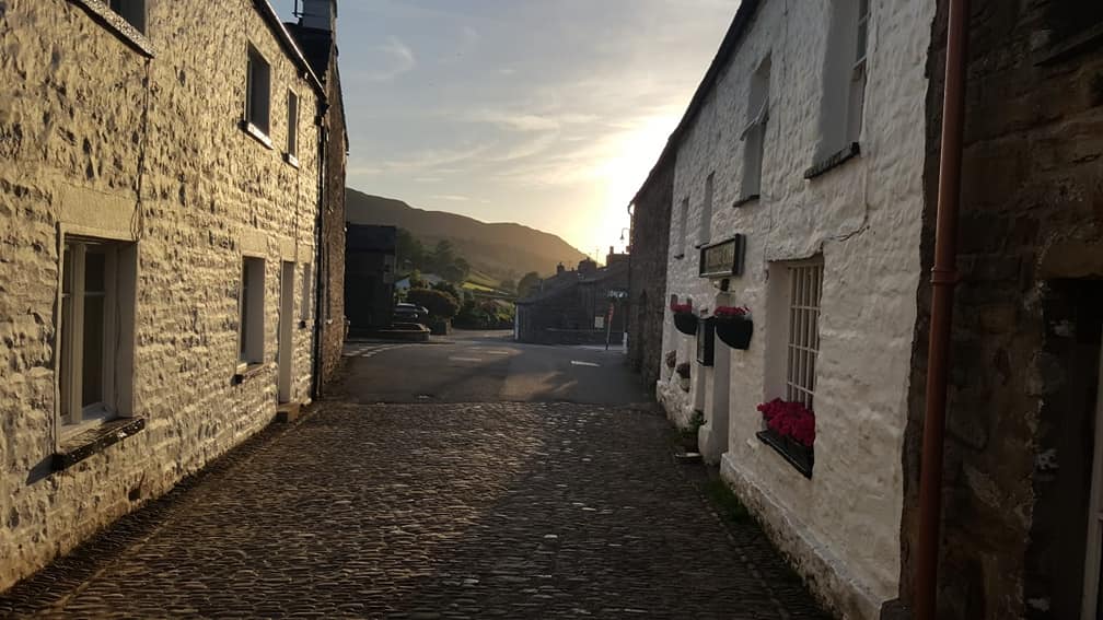 Dent to Howgill